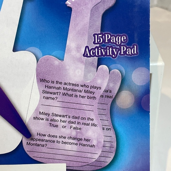 Vintage Hannah Montana 🎸Activity Pad & pen set - Picture 6 of 7